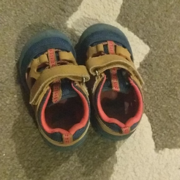 OshKosh Baby Boy Shoe - Picture 5 of 8